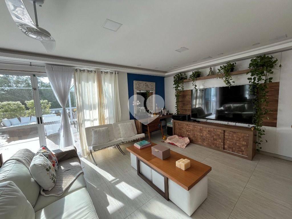 Cobertura Linear na Stamile Coutinho com 207m² e 4 suítes - R$1.740.000 - Recreio dos Bandeirantes