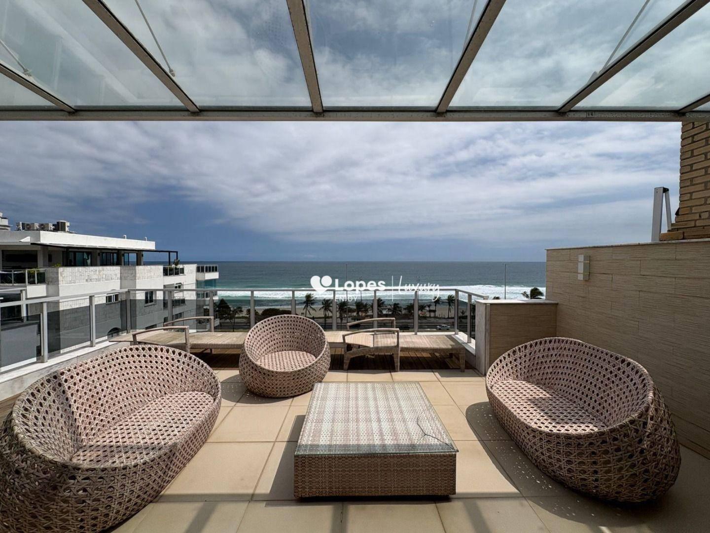 Lopes Enjoy Barra Vende Cobertura 1 suíte, 4 quartos, FRONTAL MAR, 273 m², 2 vagas, Posto 5 - BETON.