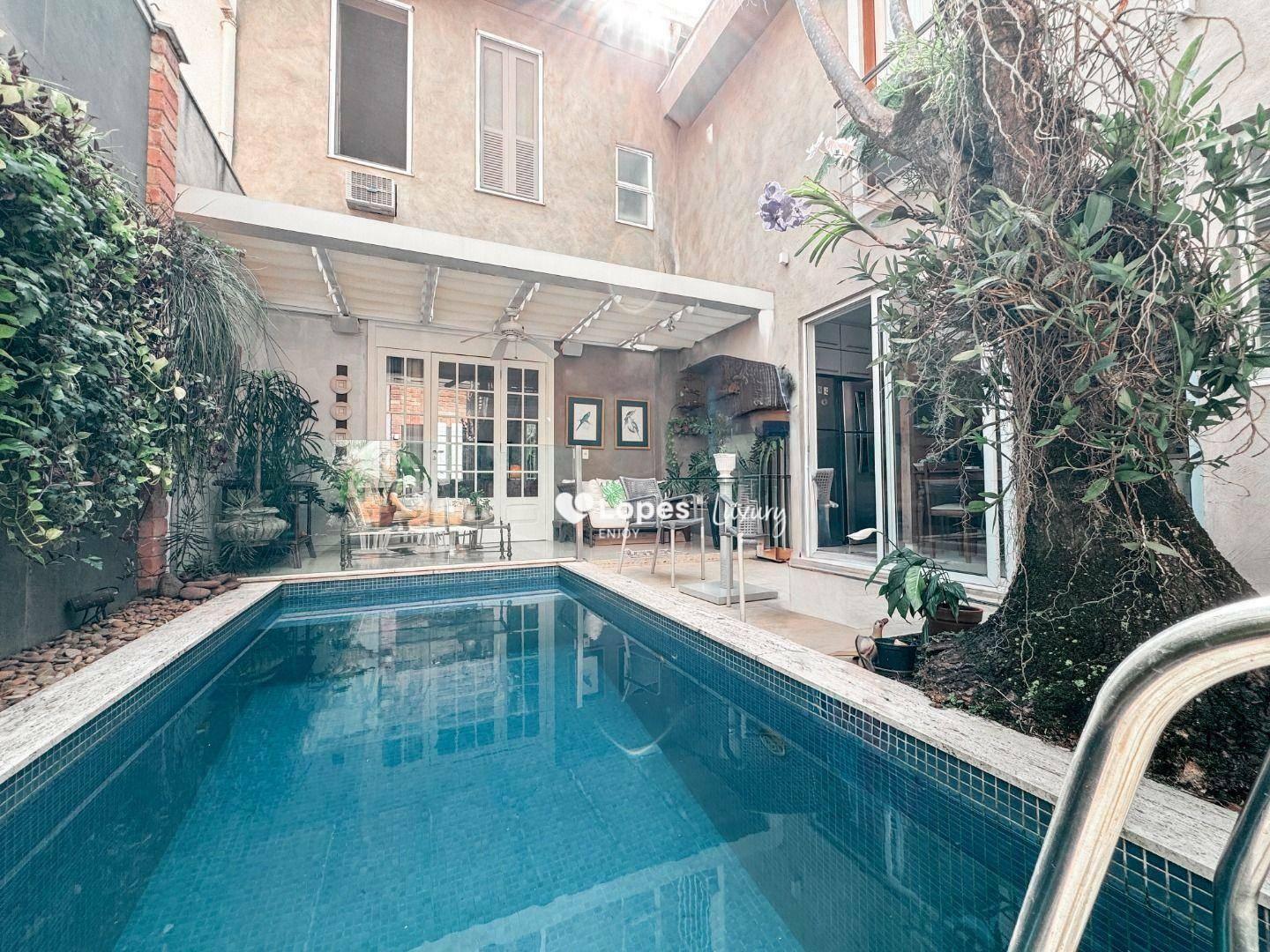 Excepcional Casa de vila - 4 quartos - Alto Padrão - piscina - reformada - excepcional -Exclusividade ! 3 vagas - Cosme Velho - RJ -  R$3.650.000,00